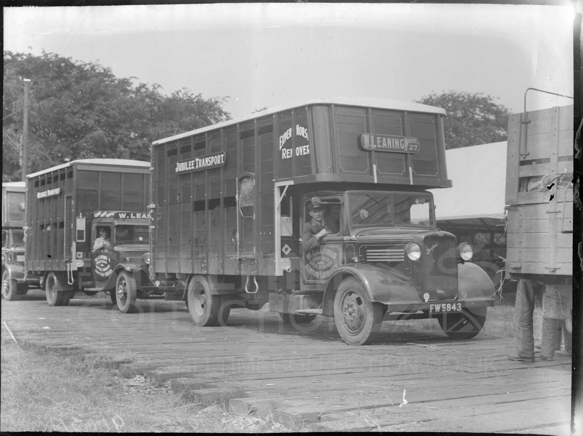 truck-lorry-wagon-tv-nbc-outside-broadcaste-the-stilltime-collection