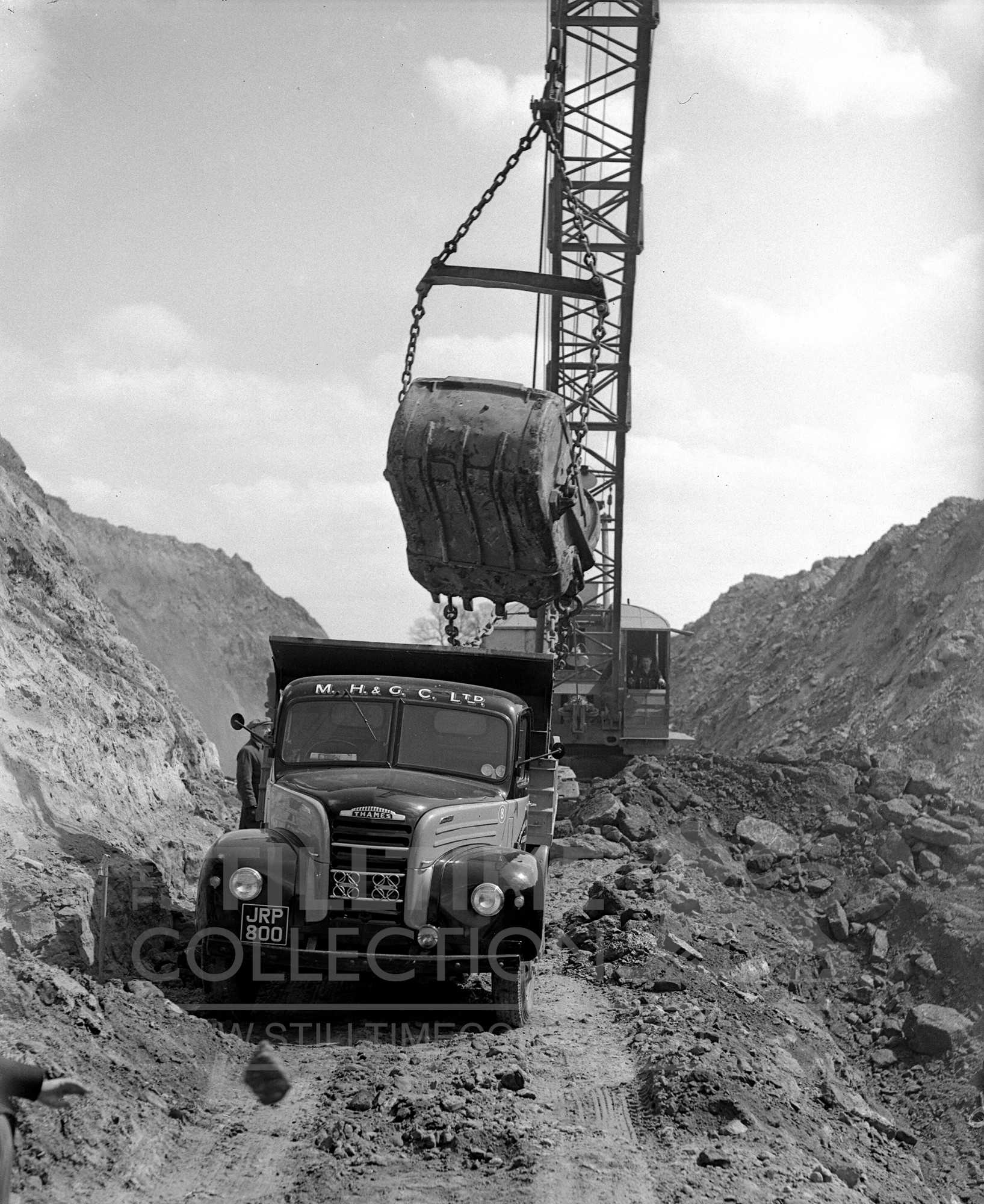 tpt transport truck lorry wagon ford thames river water quarry tipper ...